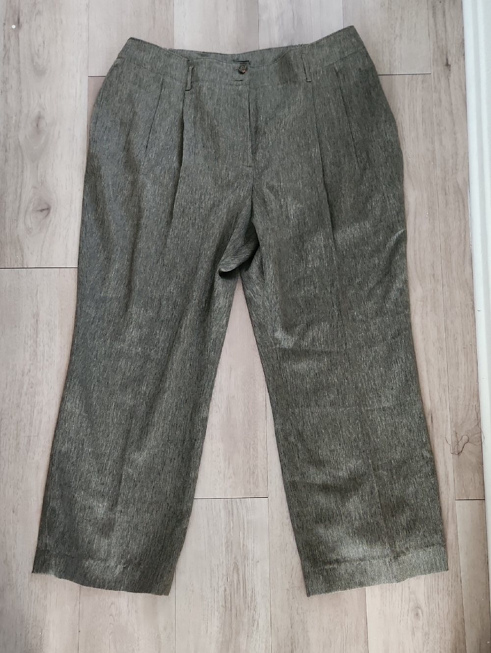 Jones New York Olive Gray Pleated Women's Dress Pants